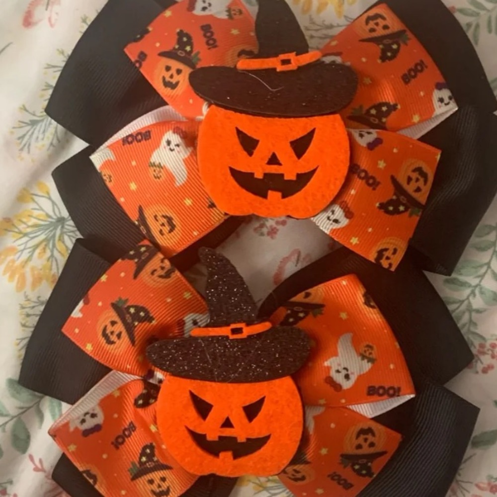 Halloween bows